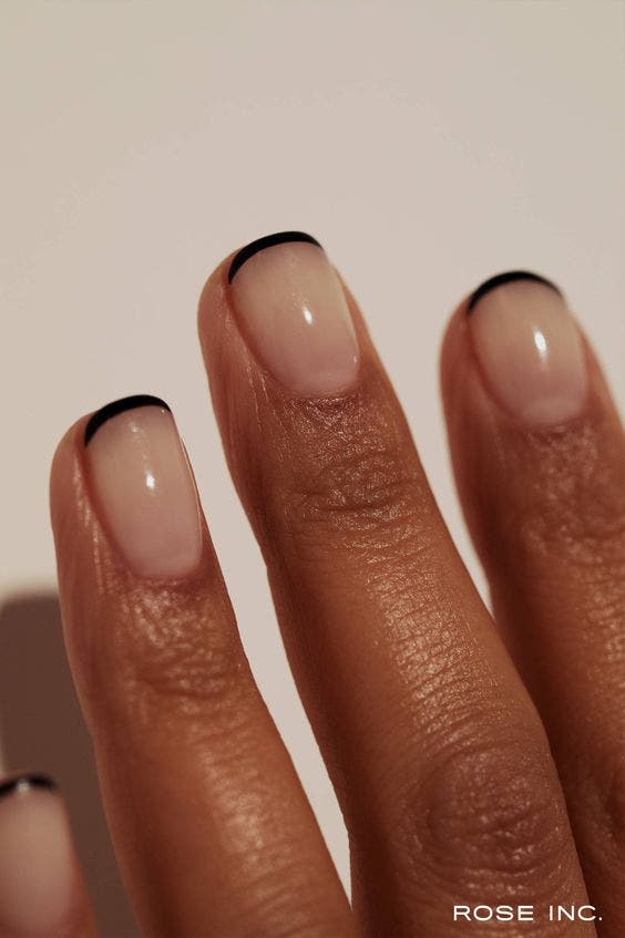 Microfrench nail art