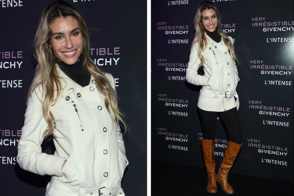 Paula Morales, divina con su tapadito blanco y sus botas de caña alta en la presentación de la fragancia de Givenchy