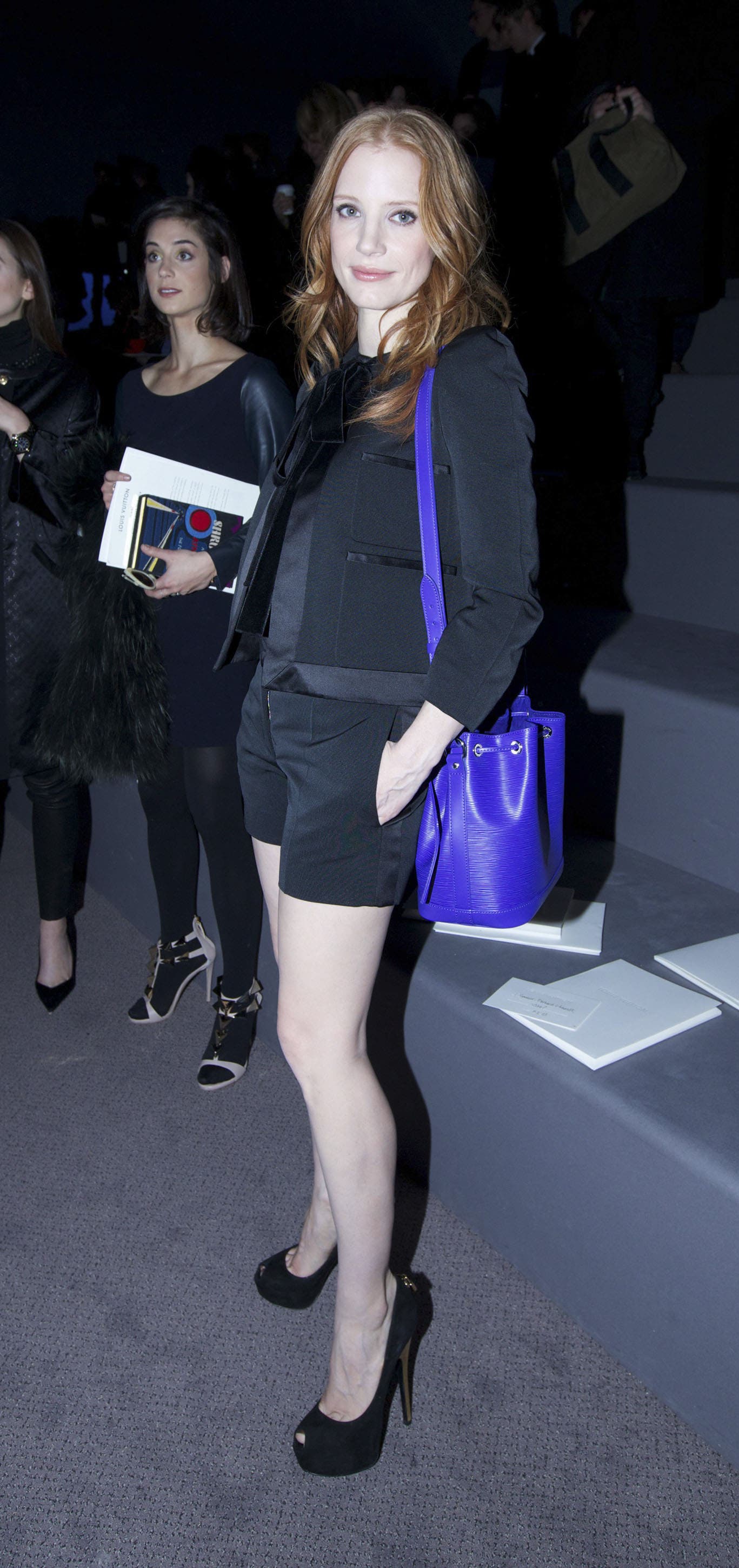 Jessica Chastain con un estilo más informal y decontracté. ¿Qué te parecen sus shorts? ¿No tendrá frío?