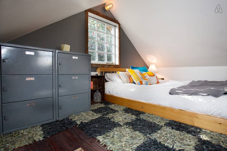 Opción 1: una pequeña casita de estilo rústico en Portland, EEUU. ¡Soñada!