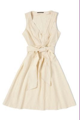 Elegante y con escote en v pronunciado y lazo (Portsaid, $658)