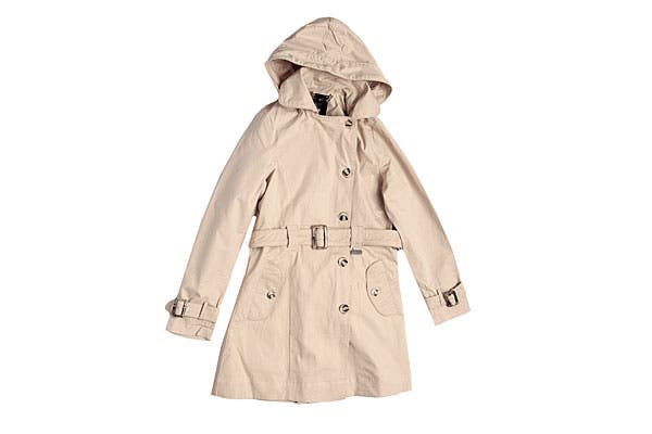 Con capucha desmontable (47 Street, $899)