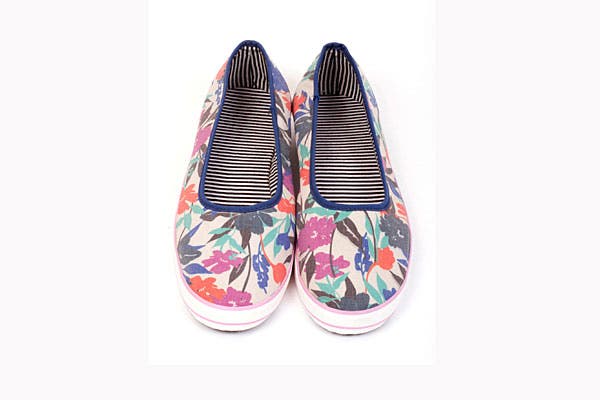 Alpargatas con flores (Seco, 320)