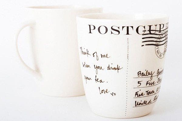 Una taza que permite dejar un mensaje