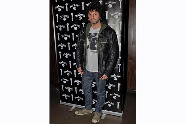 Fiel a su estilo rocker, Iván Noble estuvo en el ciclo de películas presentado por Jack Daniels