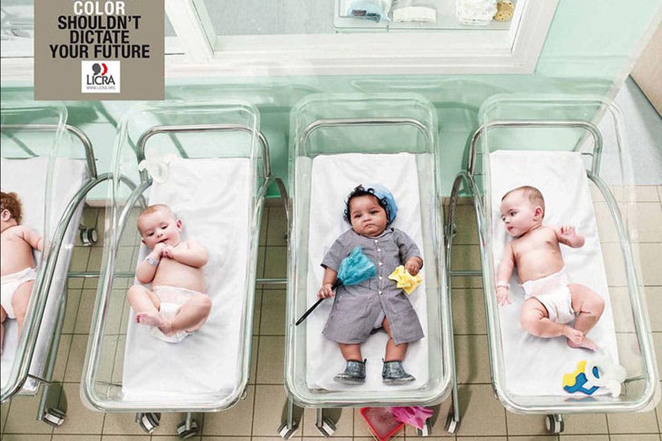 El color de tu piel no puede marcar tu futuro, anuncia esta publicidad