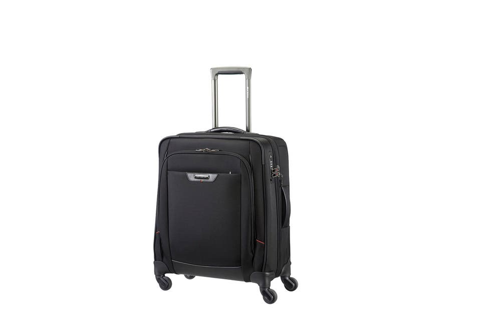 Con divisiones y espacios funcionales, en poliamida (Samsonite, consultar precio)