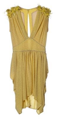 Ruedo irregular con escote pronunciado (Amores Trash Couture en Thenetboutique.com, $1695)