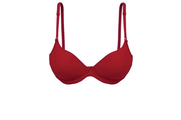 Estilizador: Este modelo es multifunción: levanta, modela, reduce y no deja marcas. Perfecto para lolas medianas o grandes que buscan que todo quede en su lugar. ¿Un extra? Los laterales son reductores y te ayudan a esconder esos rollitos indeseables en la espalda. Precio: $335