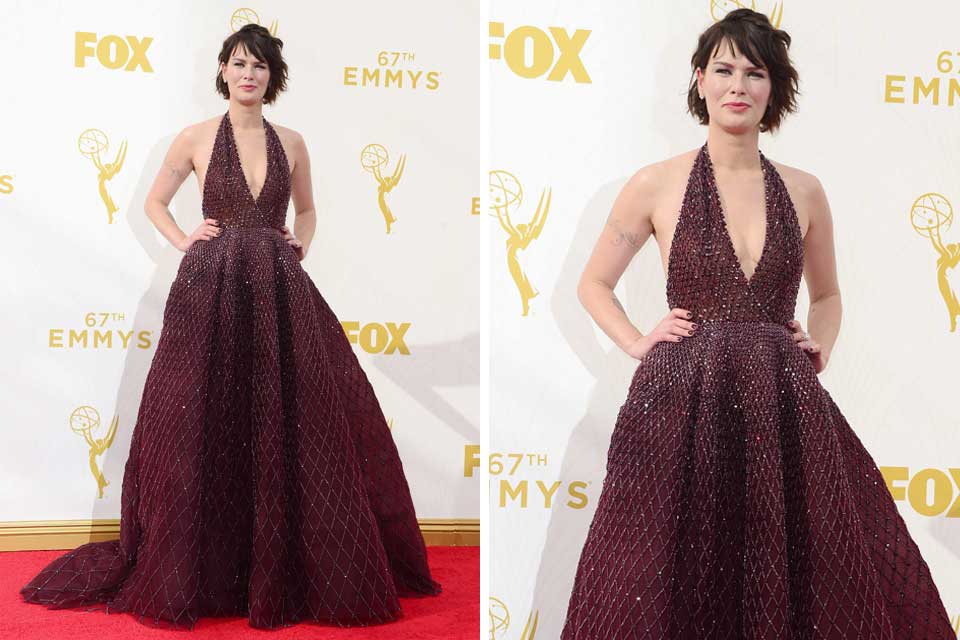 Lena Headey apostó a la Alta Costura de Zuhair Murad con un diseño en color borravino con brillos y bordados