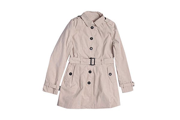 Natural con botones nacarados (Tucci, $962)