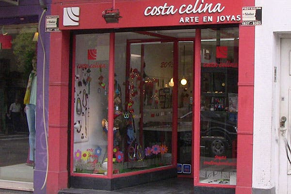 Si buscás accesorios, date una vuelta por Costa Celina