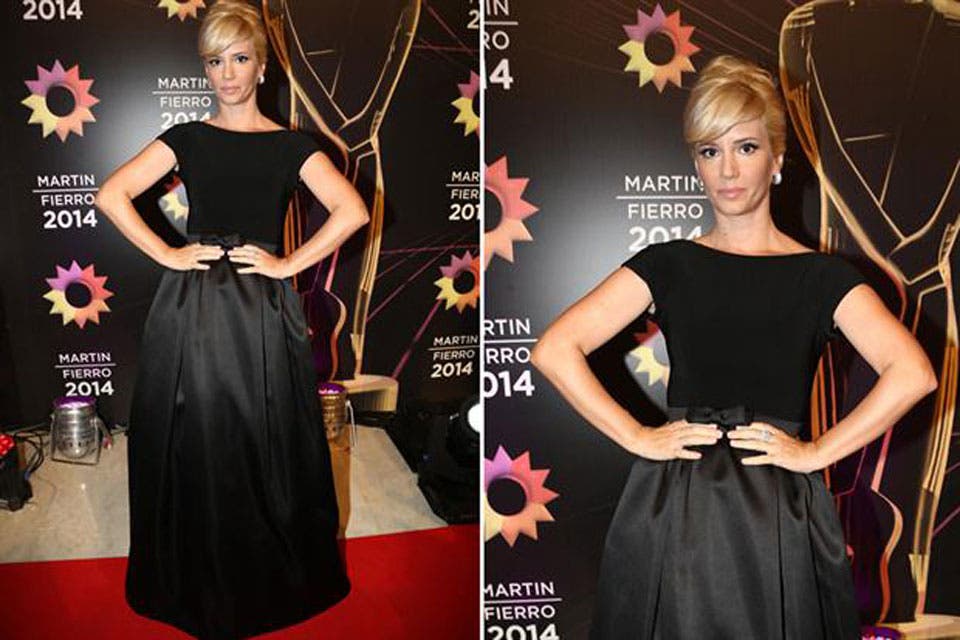 ¿Y qué les pareció el look estilo "Evita" de Griselda Siciliani? La actriz atravesó la alfombra roja con un vestido negro, de Pablo Ramírez
