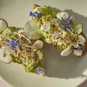 Avocado toast de Mudrá.