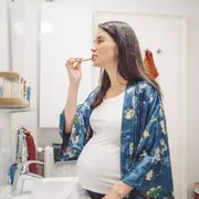 Por qué durante el embarazo es vital cuidar la salud bucal