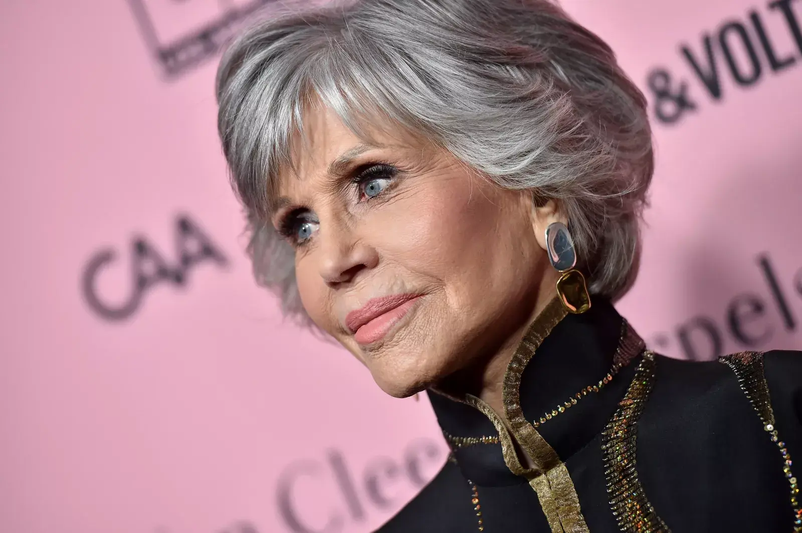 Jane Fonda habló sobre las cirugías que se hizo y de las cuales se arrepiente.