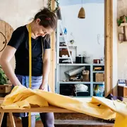 Crece la tendencia de llevar a arreglar la ropa.