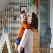 Por qué es clave hablar sobre la maternidad sin filtros.