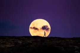 Superluna llena de Esturión.