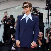 Harry Styles en la alfombra roja del Festival de Venecia.