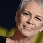 Jamie Lee Curtis durante el estreno de Knives Out.