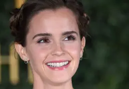 Emma Watson la rockea con su corte pixie.