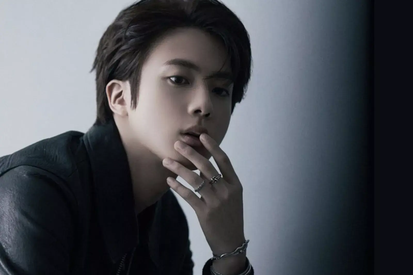 Imagen promocional de The Astronaut de Jin.