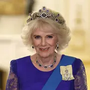 Cómo es el rol de las damas de honor que Camilla quiere eliminar.