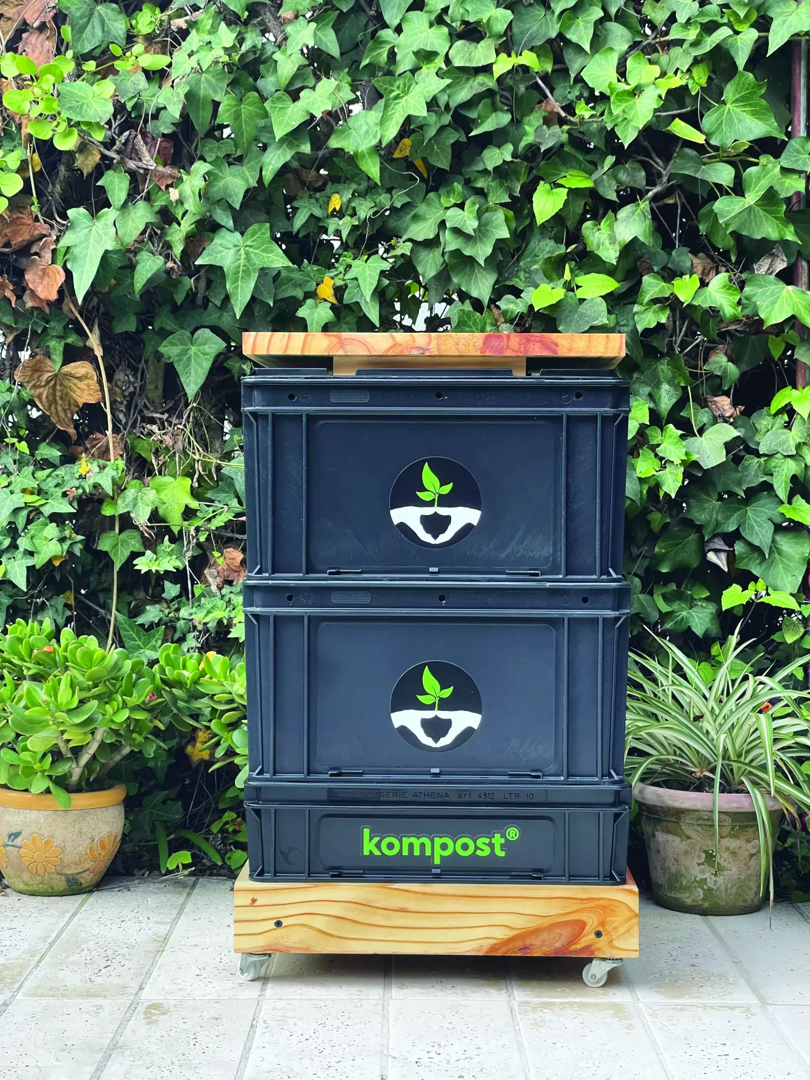 KOMPOST  Gotas de autoriego. Productos de jardinería y Zero Waste