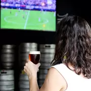 Growlers tendrá pantallas para mirar los partidos.