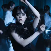Jenna Ortega como Merlina Addams en Wednesday.