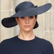 Meghan Markle durante le funeral de la Reina Isabel II.
