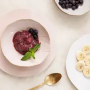 Receta de helado de arándano y banana.