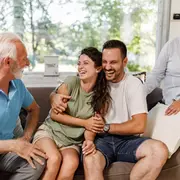 Cómo manejar la relación con tu familia política.