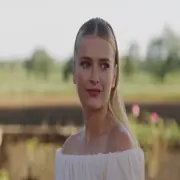 Paso a paso para que puedas hacer el peinado de Camille.