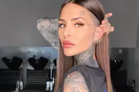 Cande Tinelli sorprendió a sus seguidores con su look con transparencias.