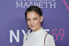 Katie Holmes lució una trenza que fue furor en redes.