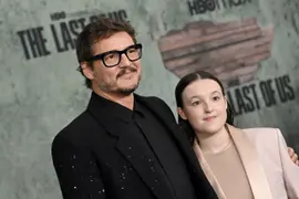 Pedro Pascal y Bella Ramsey durante la premiere de The Last of Us.