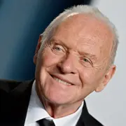 Anthony Hopkins protagonizará la remake de una película argentina en Hollywood.