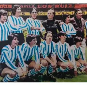 Betty y sus compañeras de equipo.