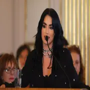 La emoción de Lali al recibir el reconocimiento.