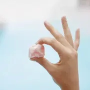 Cómo aprovechar el poder del cuarzo rosa.