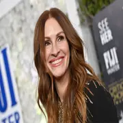 El nuevo look con flequillo de Julia Roberts.