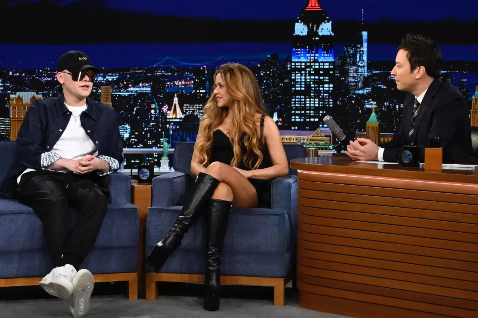 Shakira y Bizarrap en The Tonight Show Starring Jimmy Fallon.