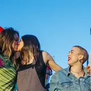 Demisexual, polisexual y otros conceptos que reflejan la diversidad sexual.