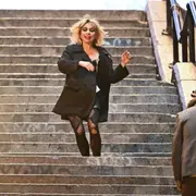 Lady Gaga en las icónicas escaleras de Joker.