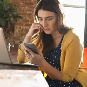 Los ataques a mujeres recrudecen en redes sociales.