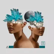 Collage de dos mujeres con la cabeza de piedras preciosas.