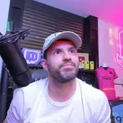 La sorpresiva decisión del Kun Agüero sobre su canal en Twitch.