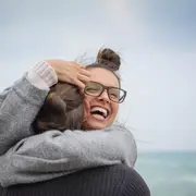 Emociones: ¿por qué siempre le ganan a la razón?